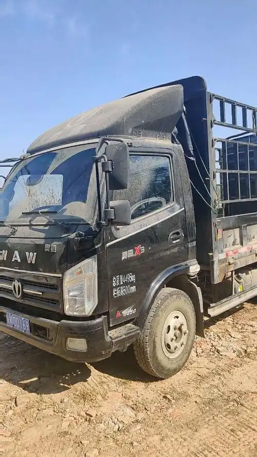 18年5月,原车自卸高栏.4米2蓝牌