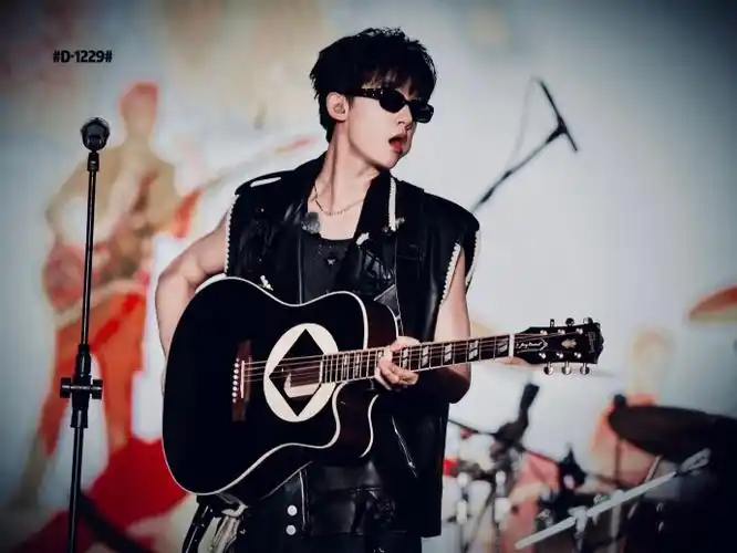 李明德闪光的夏天