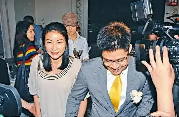 霍启刚当上局长后,才明白霍家看重郭晶晶的原因,并且说是下嫁