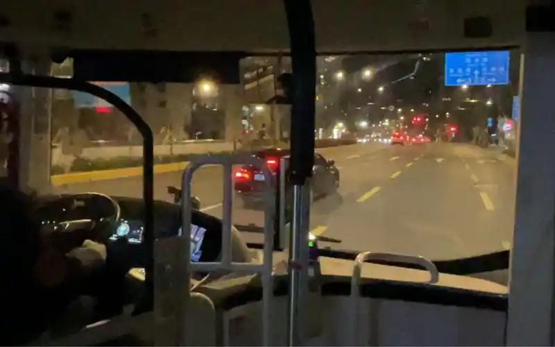 上海浦东公交774路晚间运转体验(2):全部瞭望视角.