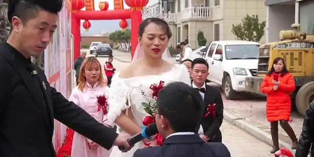 儿子找了个农村老婆我当时极力反对没想到却被生活啪啪打脸