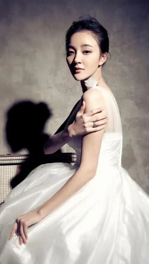 明星刘雨欣娱乐圈影坛女演员被誉为励志女神