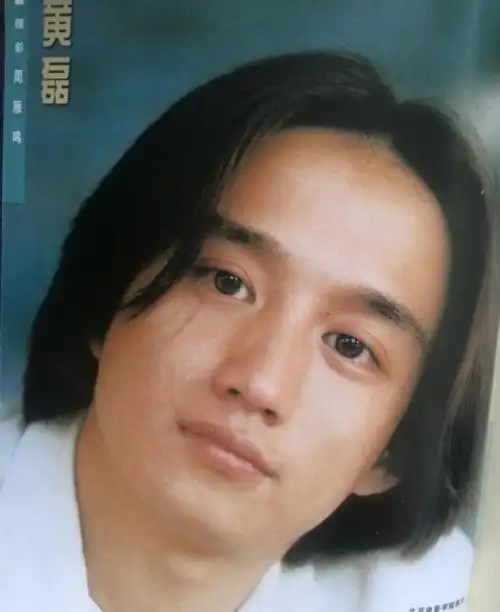 黄磊50岁生日海清晒照为师庆生周迅张艺兴送祝福