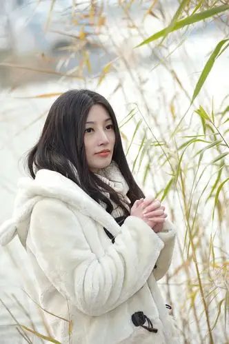 【转载】冬日小妹【现代美女】