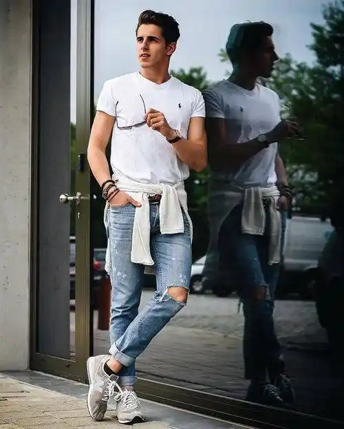 牛仔裤 白t,如何穿才不会单调?这些搭配可以用,轻松打造型男范