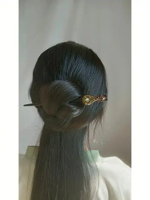 一根发簪就的国风发型