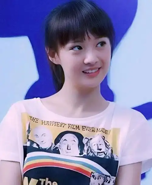 郑爽出道前的照片如仙女一样.