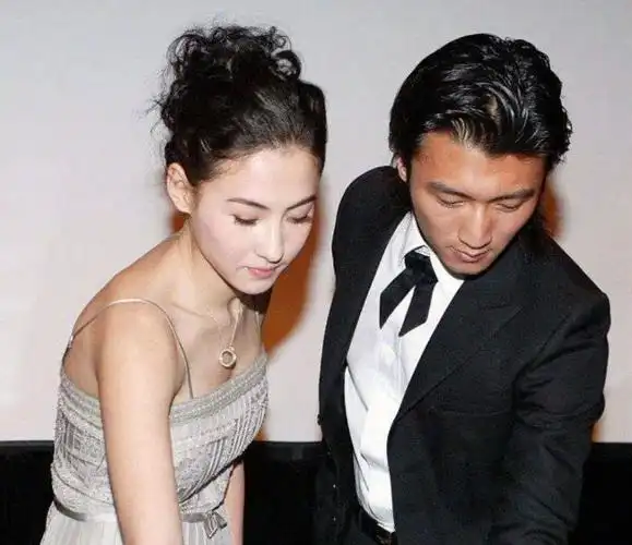 谢霆锋张柏芝一起过情人节,和王菲分分合合,网友:复婚吧(八卦,娱乐)