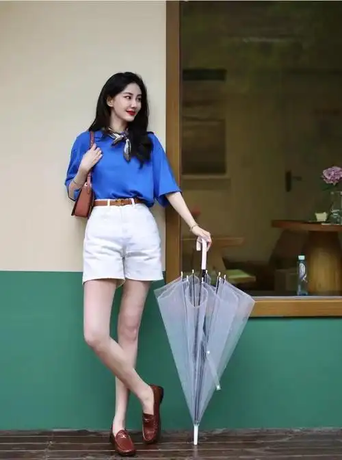 白色短裤配什么颜色t恤?百看不厌的配色灵感分享