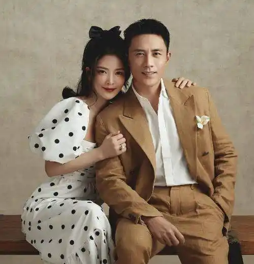 王灿秀恩爱遭吐槽,霸气回怼:没往娱乐圈凑_杜淳_因为_网友