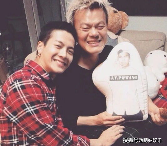 got7面临解散,成员与jyp闹掰,王嘉尔会何去何从?_朴振英