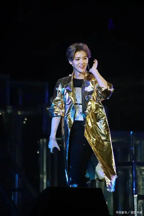 辣眼睛!鹿晗腋下管理真失败