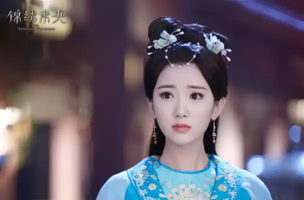 《锦绣未央》毛晓彤古装剧扮相惊艳剧照