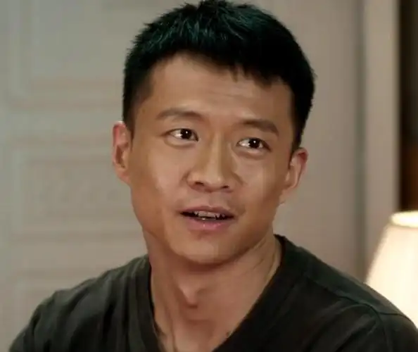 都说唐曾太普通,跟赵丽颖没有cp感,但实际上导演选角很独到