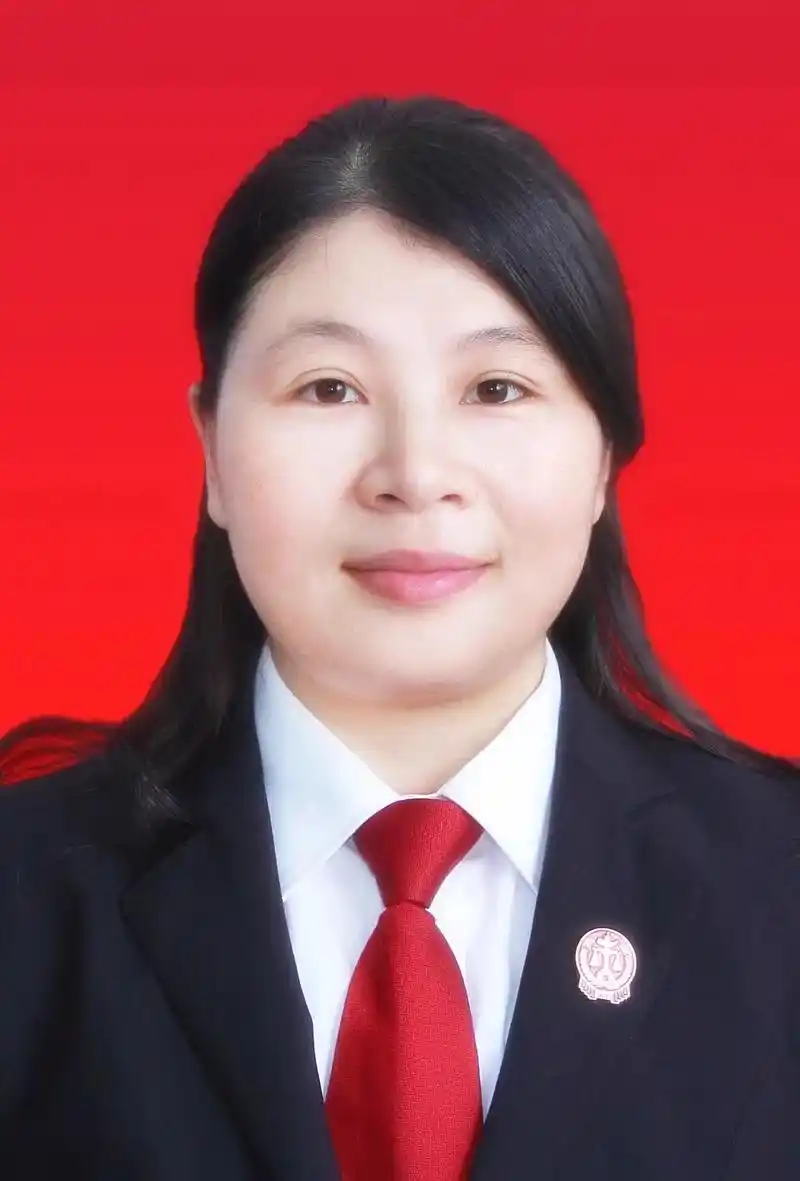 法官学员:徐慧颖■ 刑事审判庭五级法官助理在向张玲玲法官跟班学习中