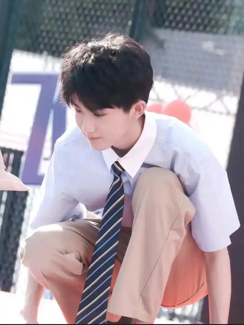 马嘉祺 早期的哥酱 意气风发#养成系 #哥酱 #白月光 # - 抖音