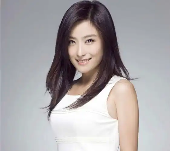 知性优雅,干练不失妩媚的徐百卉塑造很多角色,太百变!