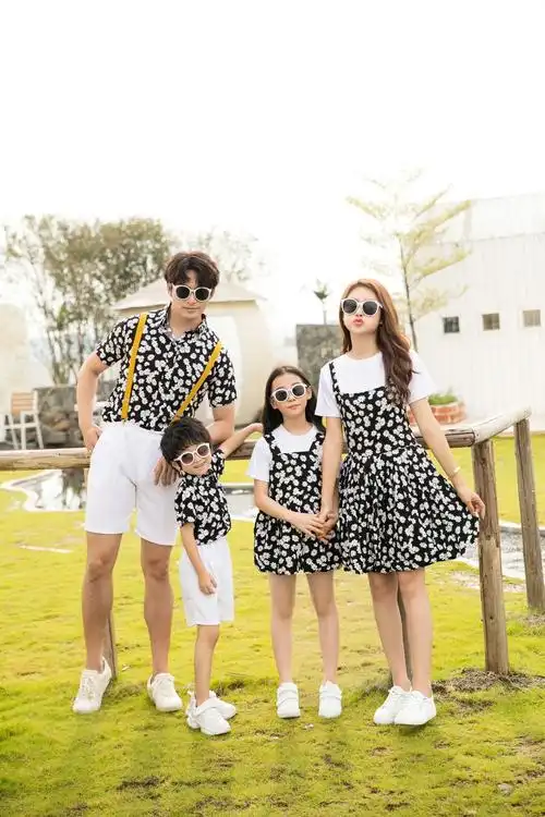 2021新款全家福礼服拍摄服装儿童摄影亲子装一家四口影楼主题服饰