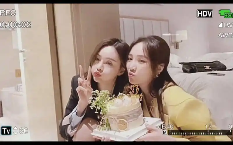 沈梦辰孟佳给王霏霏四蛋庆生vlog