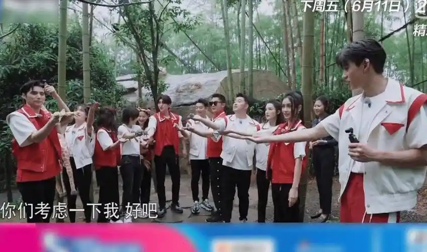 高音,还能够时刻智商在线,还是非常厉害的,并且在外形上阿云嘎的身高