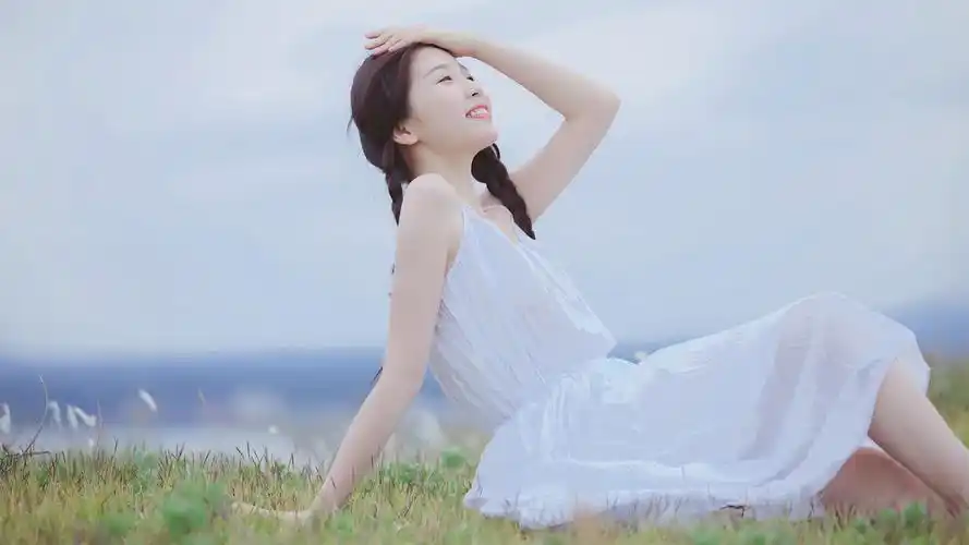 虞书欣户外小清新写真壁纸