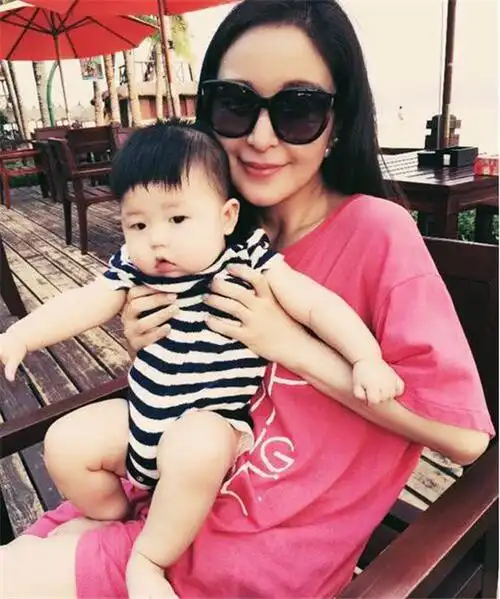 林雨申的老婆是谁资料图为什么改名林申 林雨申杨雨辰恋爱经过