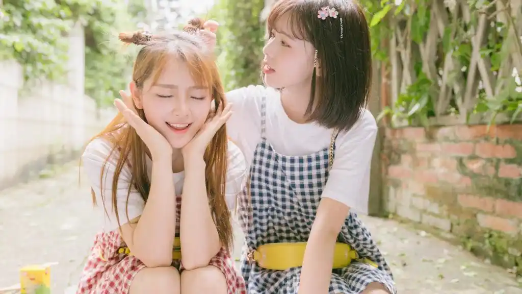 闺蜜小清新唯美写真,高清壁纸图片,大陆美女-回车桌面