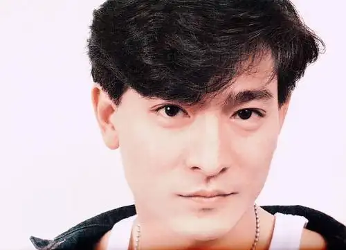 刘德华用颜值告诉你什么叫帅了一辈子!