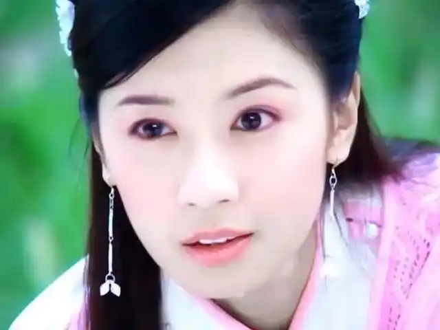 贾静雯15岁24岁28岁37岁45岁哪个阶段最好看