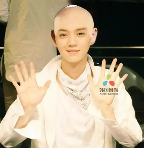 一个光头惊艳娱乐圈 大赞赵丽颖baby鹿晗光头照