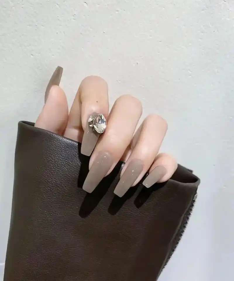 美甲 #显白美甲款式图片 #女孩子的指甲 #时尚美甲 #显 - 抖音