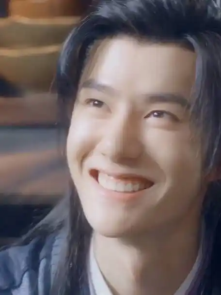 谁能拒绝来自美允的括弧笑啊#有翡上星贵州卫视##王一博谢允#85猫头