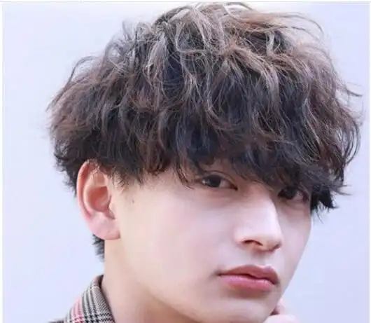 蓬松男生烫发发型空气感十足男生烫发型