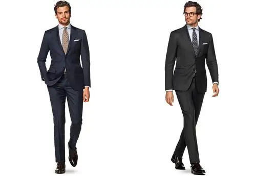 条件可以再配一个同色的公文包;1,除领带外,全身的颜色建议不超过三种