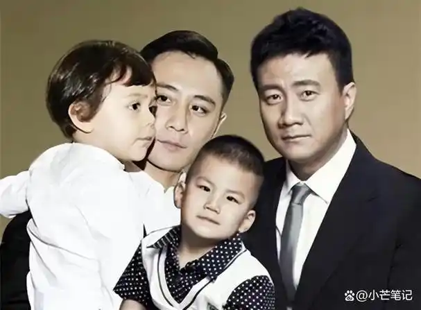 刘烨与胡军,两位钢铁直男的"爱恨情仇",22年不敢四目相接