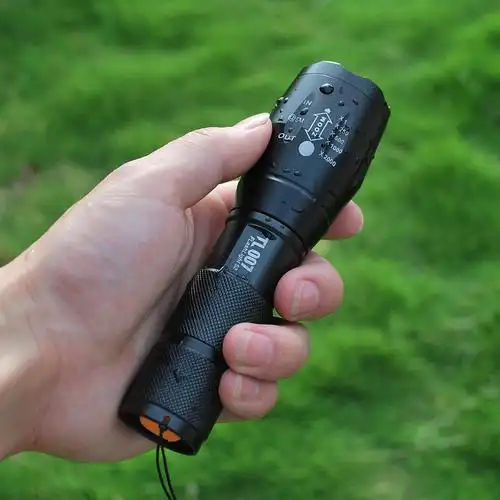 强光手电筒可充电led远射小迷你超亮探照灯军家用户外骑行