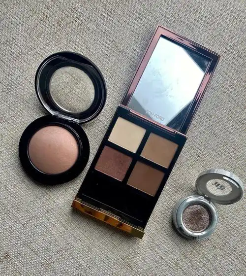 mac腮红cosmicforce