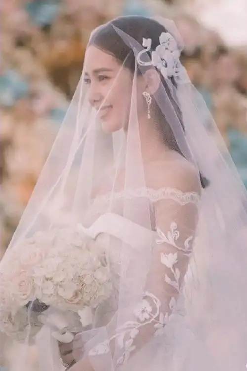 刘诗诗吴奇隆结婚照看了这么多明星的结婚照