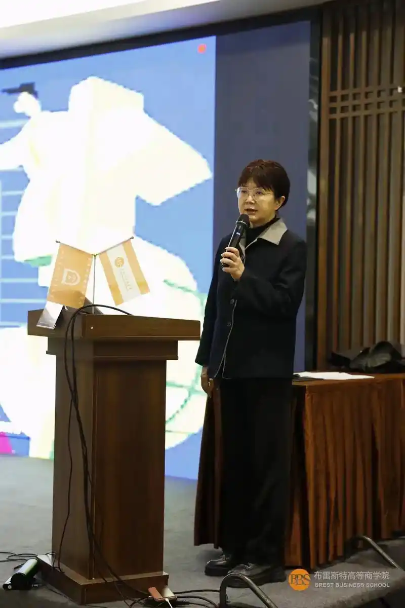 张延教授的《管理前沿问题研究——博弈智慧.1,"经济人"的" - 抖音