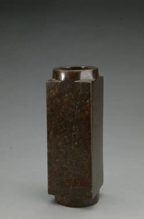 精选上百件古代玉琮