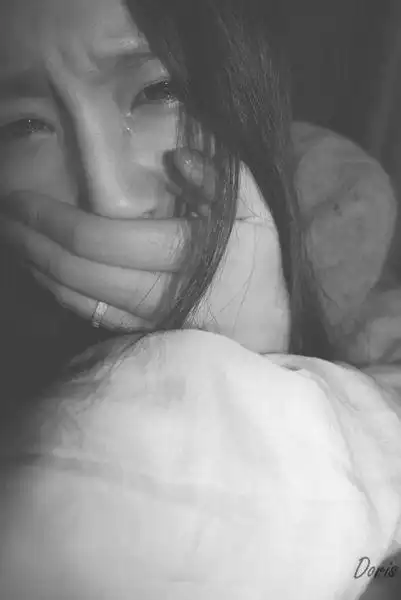 高考通知书被亲生父母烧毁,为救亲弟而被卖.