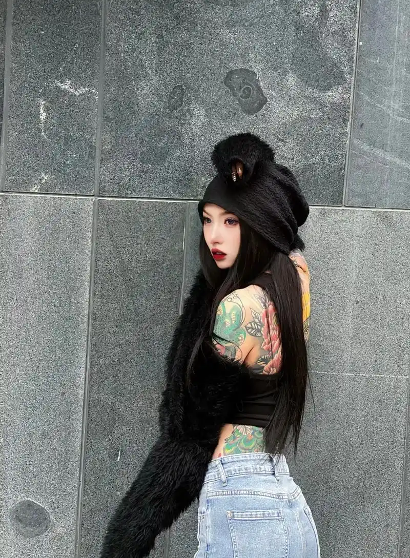 纹身效果女孩 #无信仰不刺青 #作品分享 #日式老传统花 - 抖音