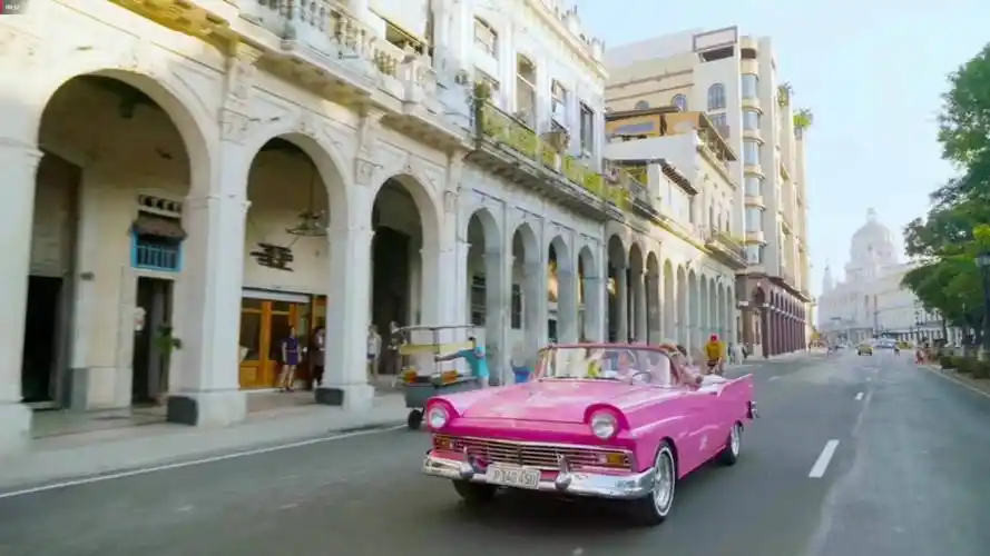 auto设区 周杰伦新歌《mojito》中 粉色的老爷车什么来头?