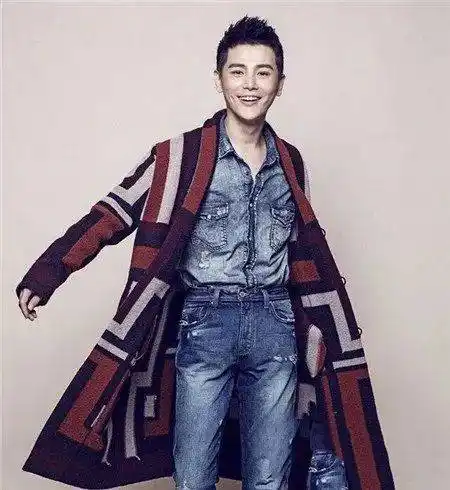 男生子弹头发型 "增高"功能发型