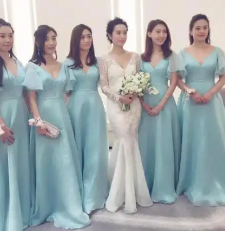 王力可,高晓菲,刘芸和李瑾组成的,吕一的伴娘团中,那些修长的双腿确实