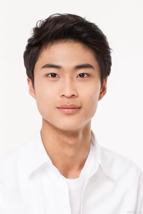 怎么拍出最美证件照?关键在于5个小技巧,颜值一般也可以