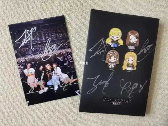 blackpink签名应援笔记本