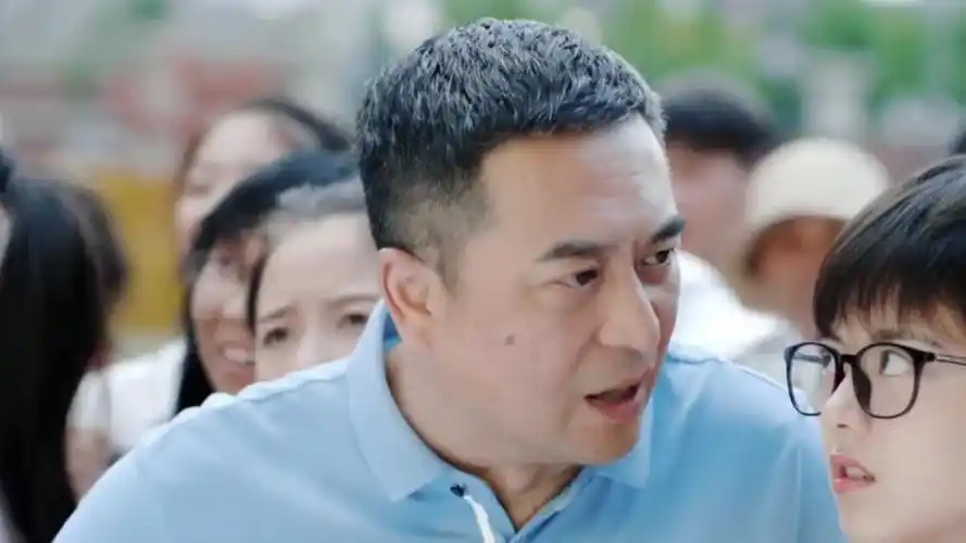 《少年派》张嘉译闫妮夫妻戏点到为止,有暗示但不低俗-影视综视频