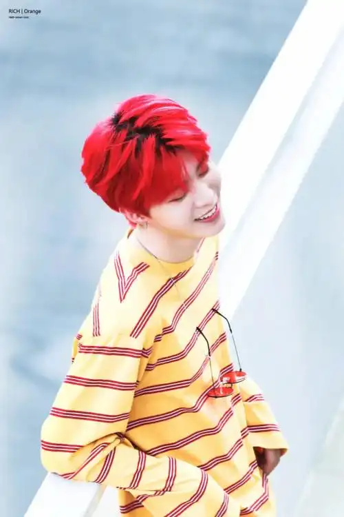 范丞丞 红发yyds