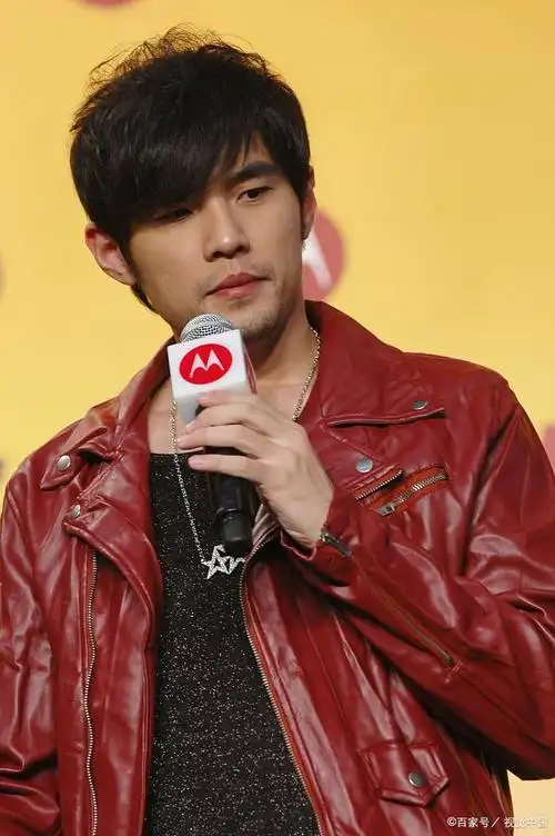 周杰伦被粉丝感到到哭泣